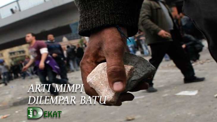 Arti Mimpi Dilempar Batu